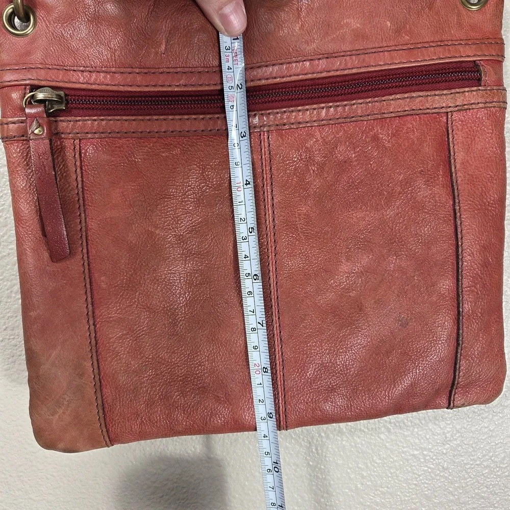 Fossil Brown Leather Crossbody Bag Organizer Pocket Zip Top Purse‎